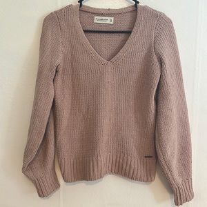 A&F v neck sweater